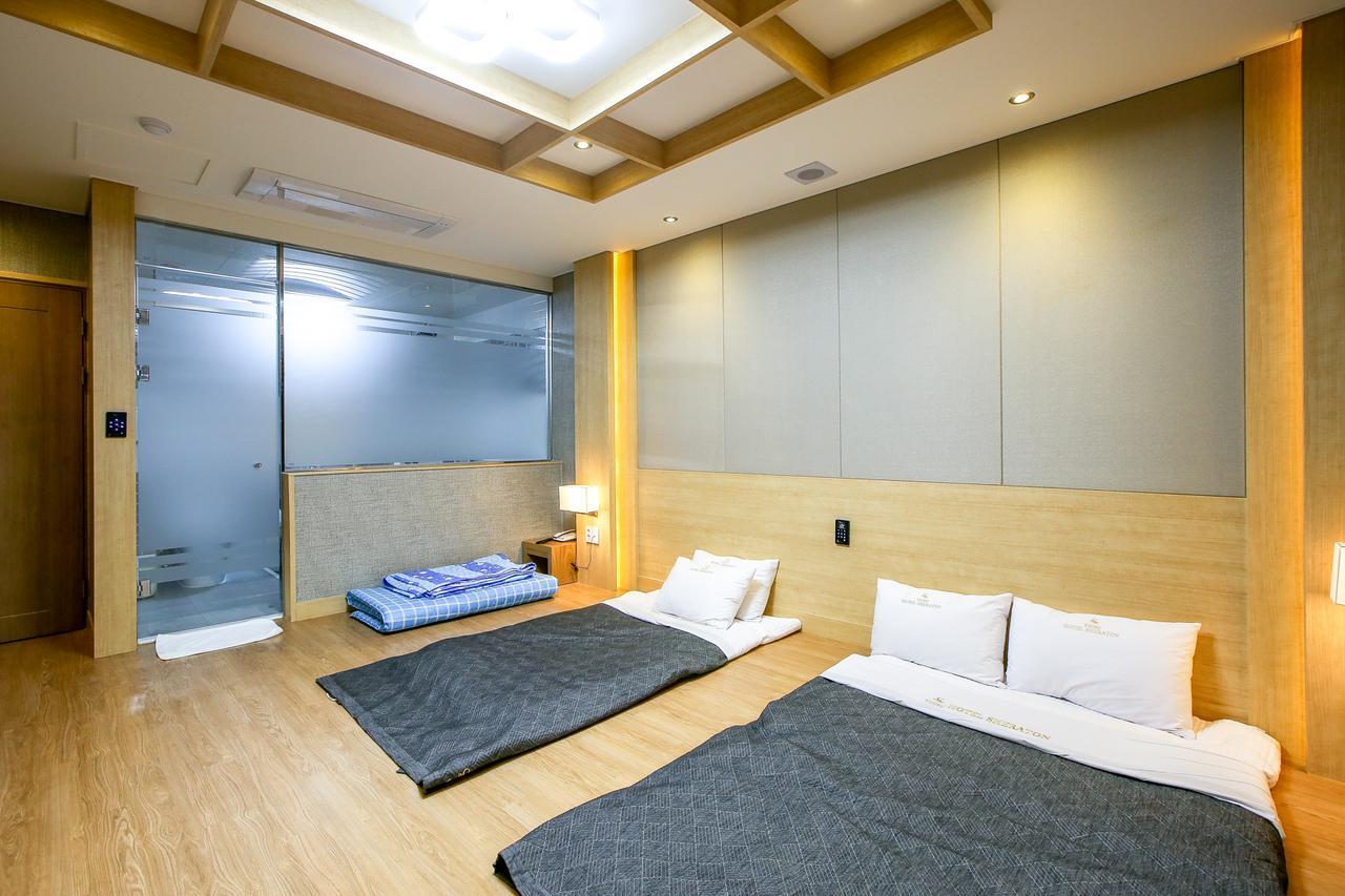 Shell Stone Yeosu Business Hotel Extérieur photo